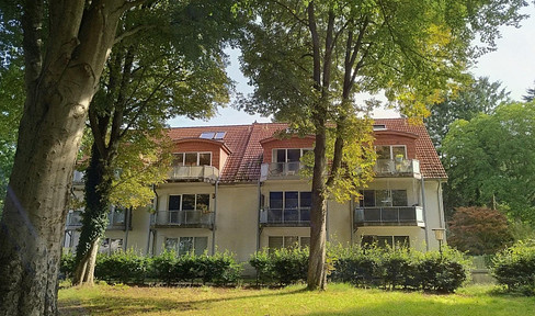 Charmante 3-Zi.- Maisonettewhg, TG-Stellplatz und Balkon in grüner Lage von Hamburg Meiendorg