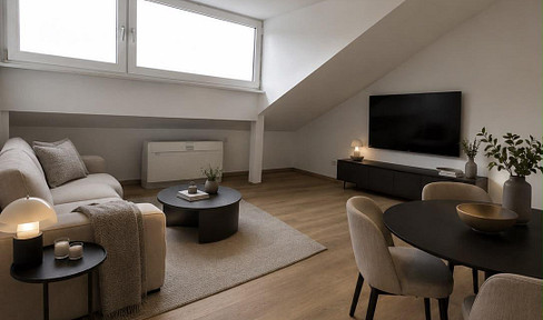 Erstbezug nach Modernisierung: Helle 4 Zimmer-DG-Wohnung in Köln-Weidenpesch