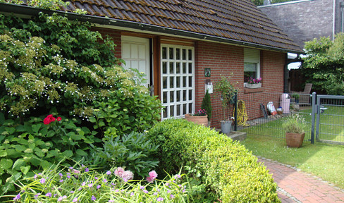 6-room house for sale.