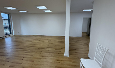 Modern commercial space in the Victoria Carré – 98 square meters of office space in a prime city center location in Bochum.