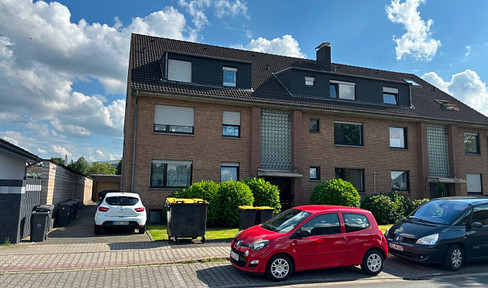 Vermietete 2-Zi.-DG-Wohnung mit Balkon + ausbaubarer Spitzboden in Moers (Wertsteigerungspotenzial)