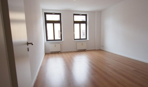 renovierte 3-Raum-Wohnung in der Südstadt im Altbau