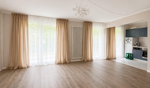 Helle 2-Zimmer-Wohnung mit Terasse und Einbauküche in Bernau (Waldsiedlung)