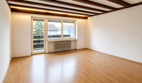 Cozy 1.5-room apartment with a balcony, fitted kitchen, and parking space in Bad Teinach-Zavelstein.