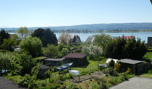 3.5-room apartment with lake views in Allensbach, offered privately.