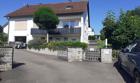 Cozy attic apartment with 4 rooms and a fitted kitchen, located in a quiet residential area.