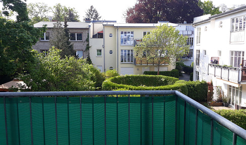 Bright 2-room apartment in Grünau, available immediately and without any agency fees.