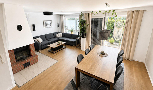 Sehr schönes modernes Reiheneckhaus mit offenem Kamin, Garten und Garage in Kelkheim