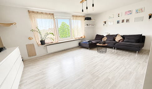 Detached house for sale in Oberderdingen, with no commission fees.