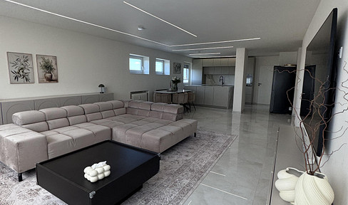 Moderne 4-Zimmer-Wohnung | 121,5 m² | inkl. Garage | 2 Balkone | Küche mit Insel | Keller | Top Lage