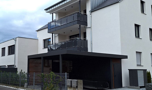 Top-quality apartment in Manching: Modern, bright, with a balcony and expansive views.