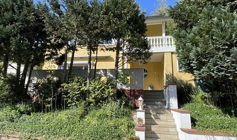 EFH freistehend, massiv, in Südhanglage mit Garten in Heppenheim