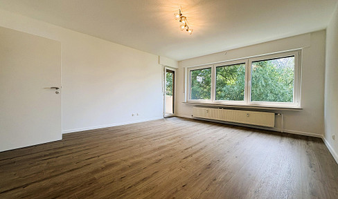Helle, frisch sanierte 3-4 Zimmer Wohnung