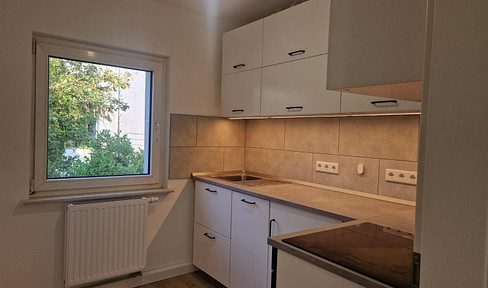 Neu sanierte 2 Zimmer Wohnung mit Einbauküche zentral in Ansbach