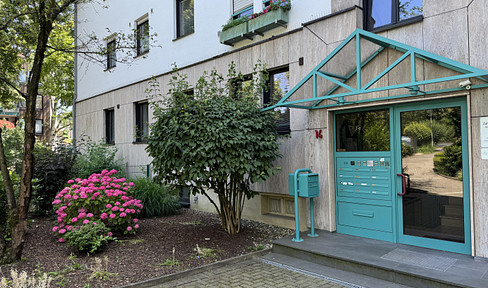 Well-located, representative space suitable for a medical practice, office, or service business.
