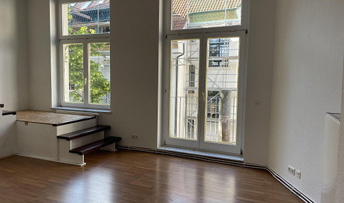 Elegant 5-Room Historic Apartment with 16 m² Sunny Balcony – Available from 01 September 2026