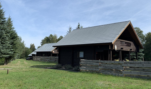 Vacation property consisting of 5 houses - immediately rentable.