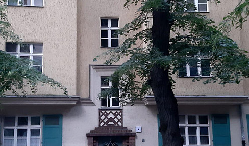 Vermietete 2-Zimmer-Eigentumswohnung mit Balkon in Berlin-Charlottenburg