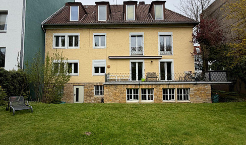 Well-maintained, older multi-family building in a central location – five apartments with character, currently rented.