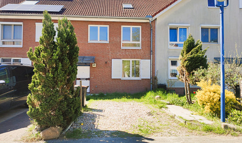 Spacious family home with 6 rooms in Velten – close to Berlin.