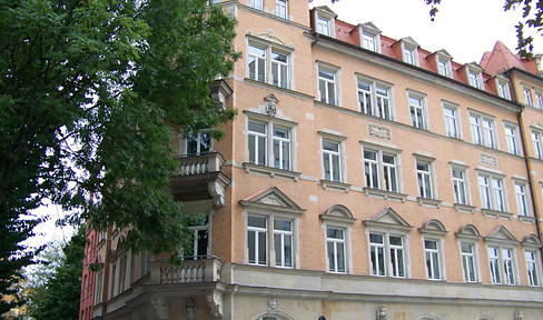Attractive apartment for rent or for personal use, located in the city center of Dresden. *No agency fees apply.*