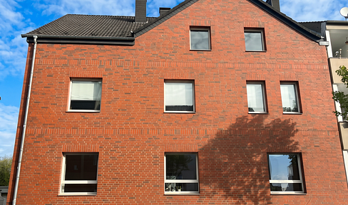 Frisch Rennovierte EG Wohnung mit Garten