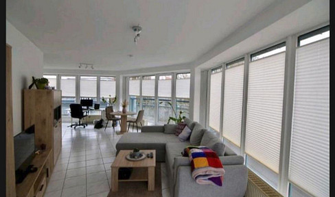 Außergewöhnliche Dachgeschosswohnung mit Penthouse-Charakter in bester Innenstadtlage von Buxtehude