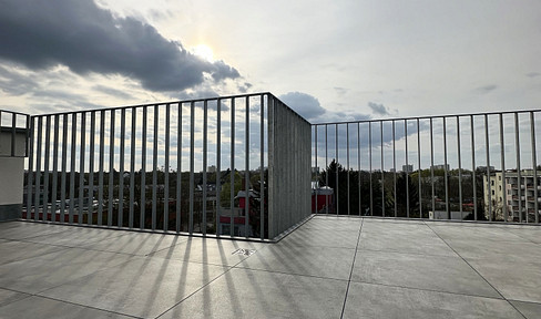 Moderne 3-Zimmer-Dachgeschosswohnung mit großer Dachterrasse und Weitblick über Spandau