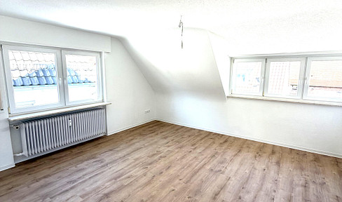 Erstbezug nach Sanierung - ruhige 4,5 Zimmer Wohnung