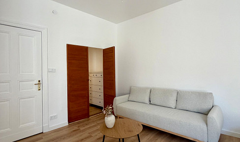 Beautiful apartment in a historic building, located in the Charlottenburg neighborhood!