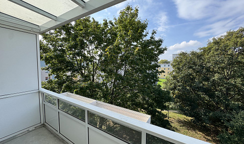 Helle 2,5-Zimmer in Mitte | Bezugsfrei