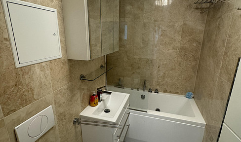 2,5-Zimmer in Mitte | Bezugsfrei | Premium-saniert