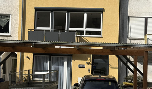 Exclusively renovated terraced house in Bensheim-Schönberg, near the castle.