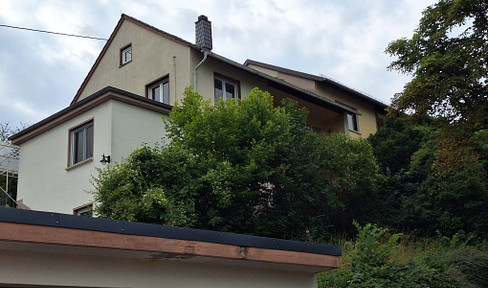 Multi-family house with a large plot of land, situated in a prime location in the southern part of Bad Kreuznach.