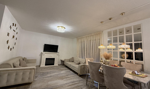 Attractive 2-room apartment with a balcony and fitted kitchen, located in a desirable residential area in Mühlheim.