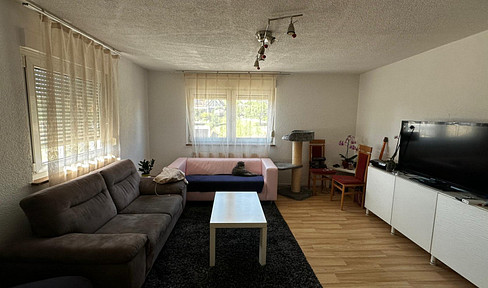 Excellent location, bright 3-room apartment with garage, 69 m2, in Spaichingen.