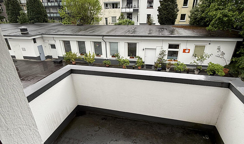 2 Zimmer Wohnung mit Balkon + Küche in guter Lage