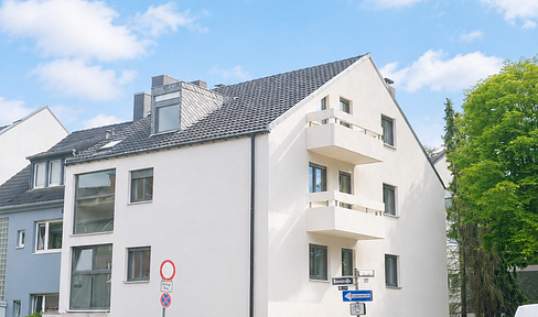 Vollständig modernisiertes Mehrfamilienhaus mit WEG-Aufteilung und 3 Garagen in Düsseldorf-Derendorf