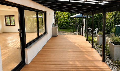 Sanierte 3-Zimmer-Gartenwohnung mit Einbauküche, Terrasse, Privatgarten