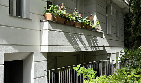 Bezugsfertig & Provisionsfrei: Sanierter Altbau-Traum mit Balkon, 2 Bädern, EBK und Kamin in Toplage