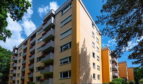 Beautiful, renovated 3-room apartment in a natural setting in Nuremberg.