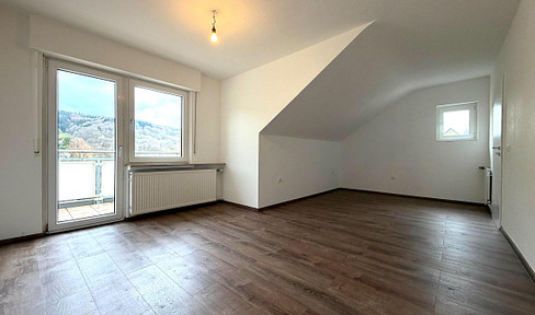 Großzügige Wohnung inkl. Küche u. Garten * in Bad Orb
