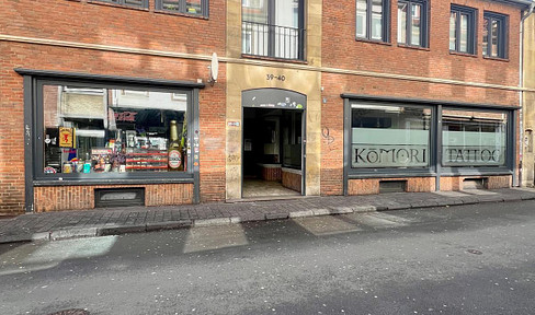 Special and C-class location! 124 m² with a unique shopfront in a prime location in the center of Münster.
