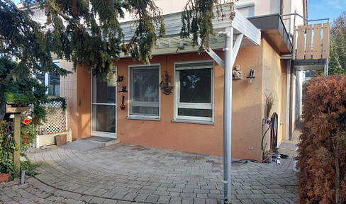 Schöne 4-Zimmer-Erdgeschosswohnung mit Terrasse, Einbauküche und Stellplatz in Neckarsulm