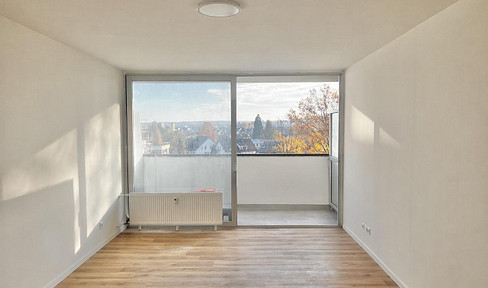 Completely renovated 1-bedroom apartment with an approximate gross rental yield of 7% | No commission fees.