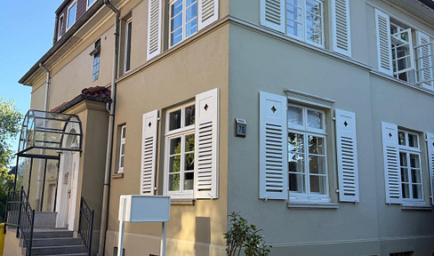 Excellent location meets potential - Townhouse, partially renovated (ground floor and first floor available).
