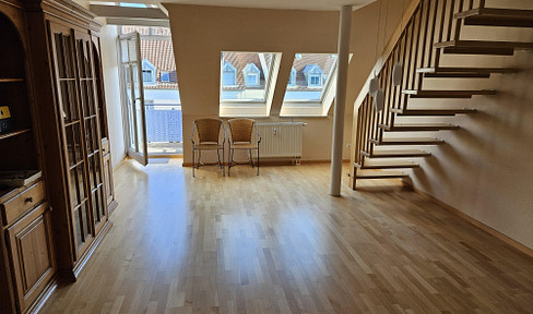 74 m² Dachgeschosswohnung in ruhiger Wohnlage