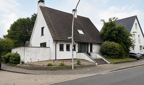 Teilsaniertes Einfamilienhaus in Emsdetten mit individuellem Entwicklungspotential
