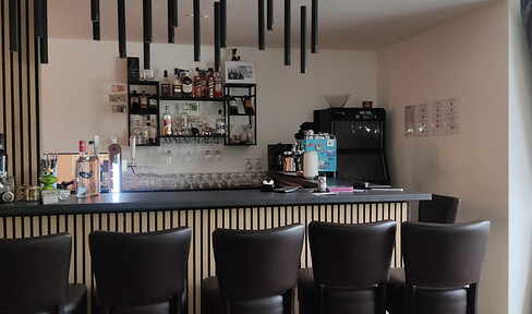 Newly renovated retail space with a spacious outdoor seating area in Hagen-Hohenlimburg!