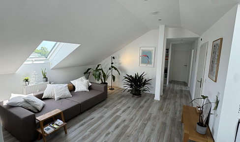 Well-maintained, fully furnished 2.5-room apartment in Königstein – ready for immediate occupancy.